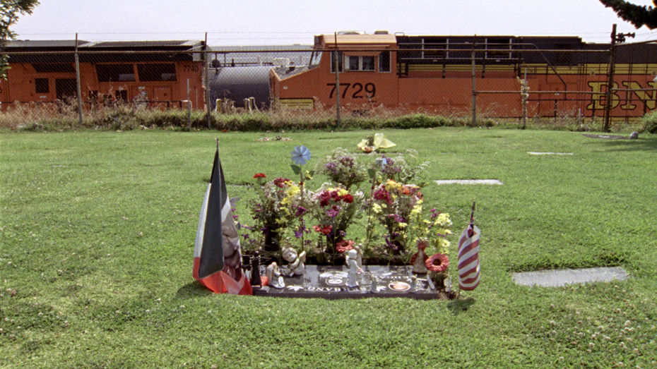 Allan Sekula, Noel Burch. The Forgotten Space. 2010