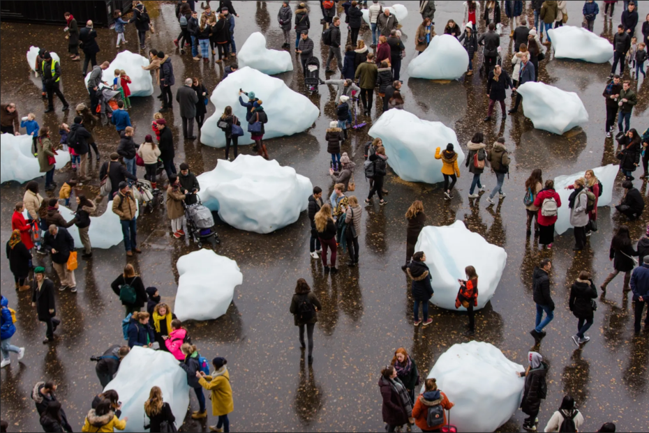 Olafur Eliasson. Ice Watch, 2014 Bankside, outside Tate Modern, London, 2018. Photo Charlie Forgham-Bailey [1]